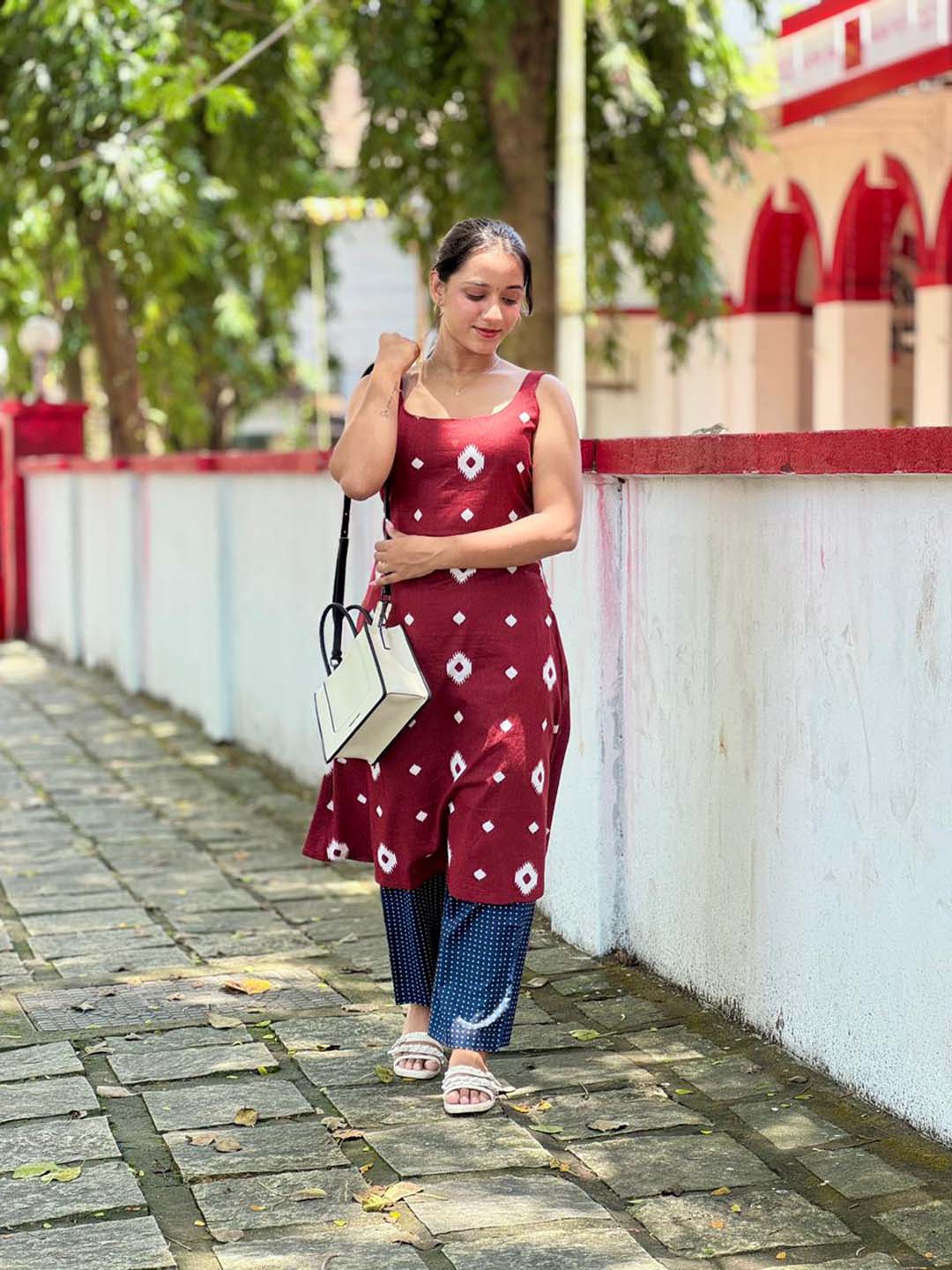 Blue Polka Shrug And Pant Set With Maroon Strap Sleeve Kurta