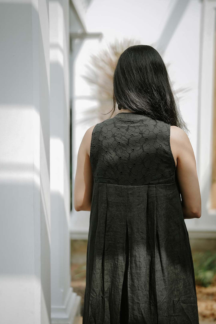 Diana Black Dress