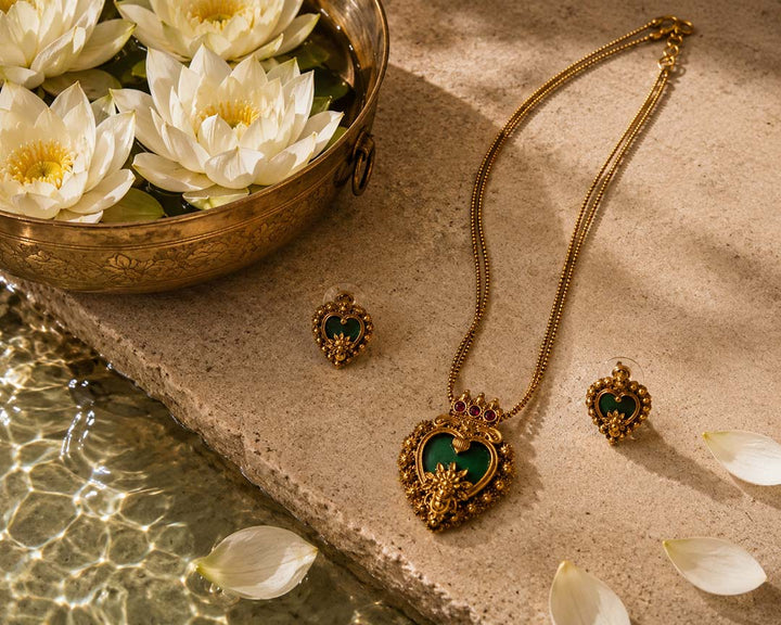 Antique Heart Pendant Jewellery Set