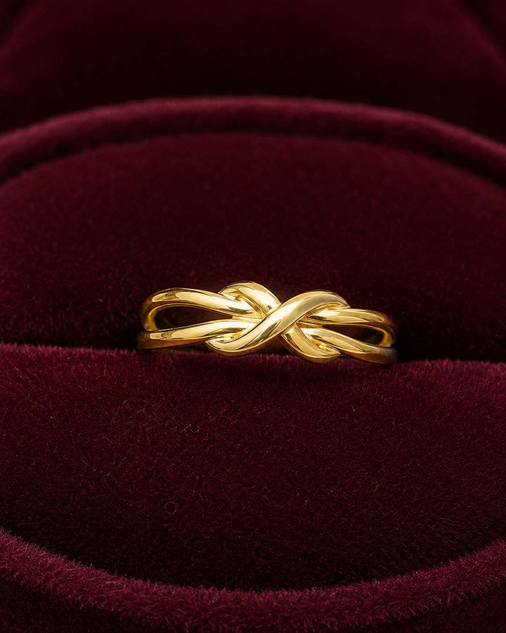 Elegant Gold-Tone Knot Ring