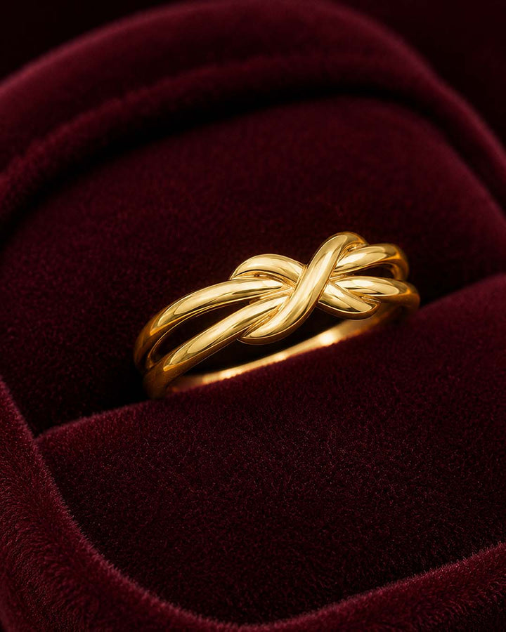 Elegant Gold-Tone Knot Ring