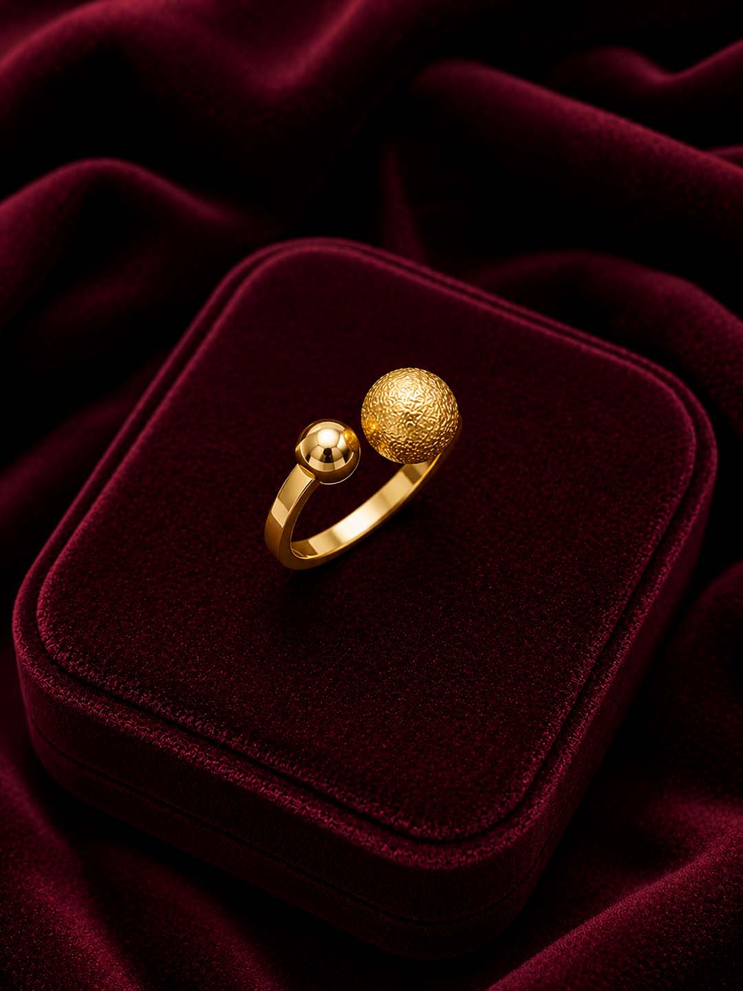 Minimalist Gold-Tone Sphere Ring