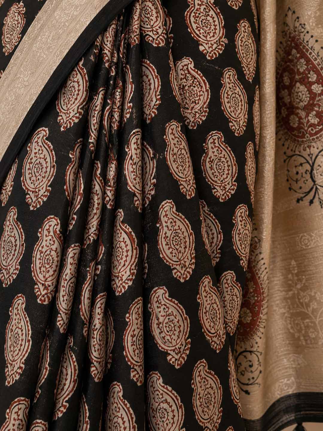 Black and Beige Mango Print Linen Cotton Saree