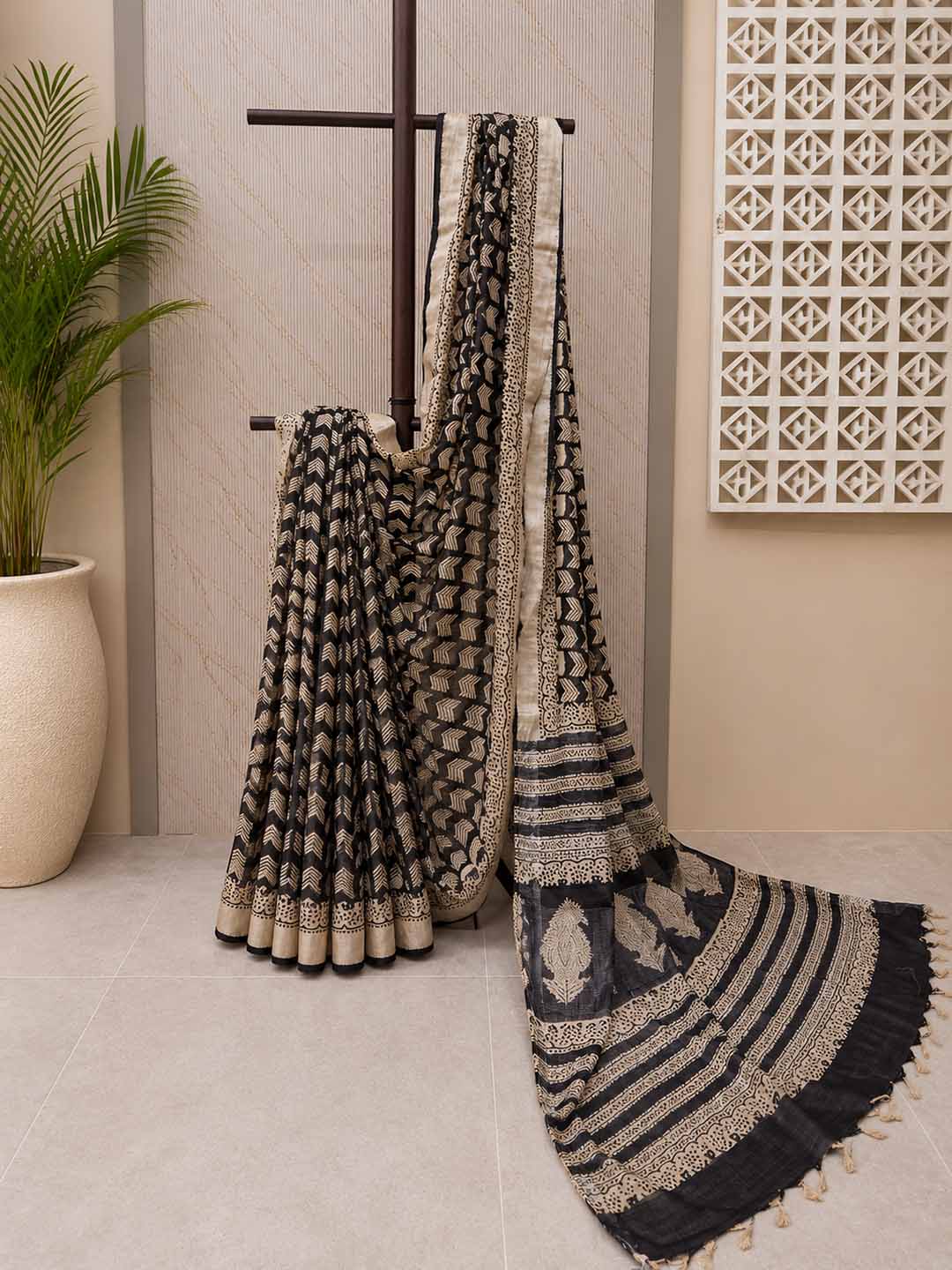 Black And Offwhite Geometric  Linen Cotton Saree
