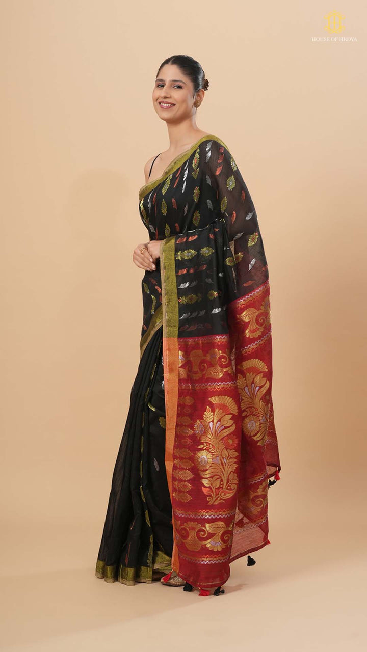 Black And Red Jamdhani Saree