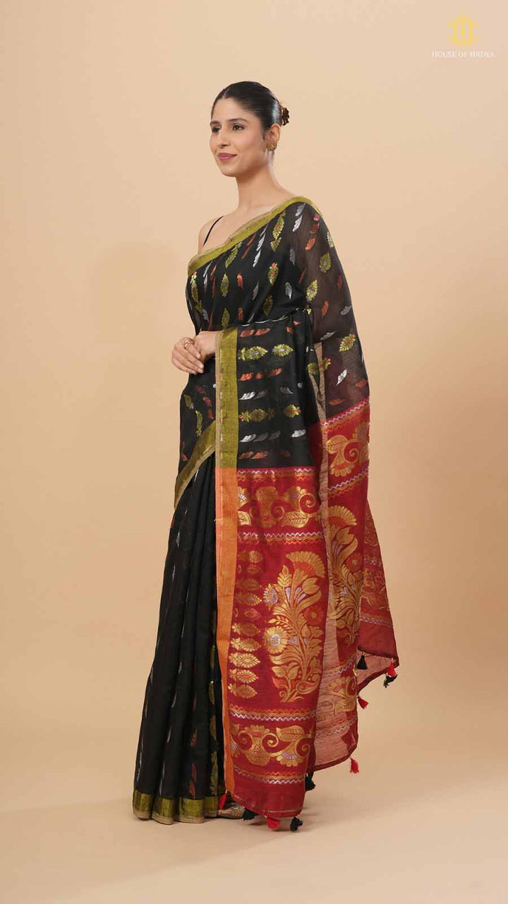 Black And Red Jamdhani Saree