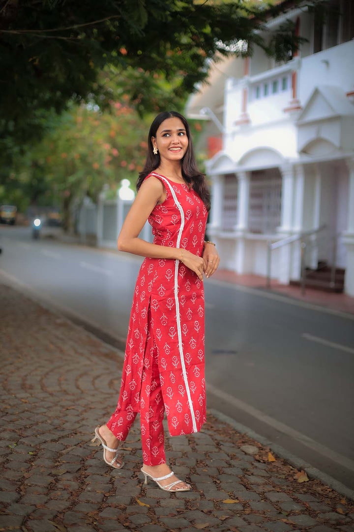 Red Bandani Print Kurta and Pant set