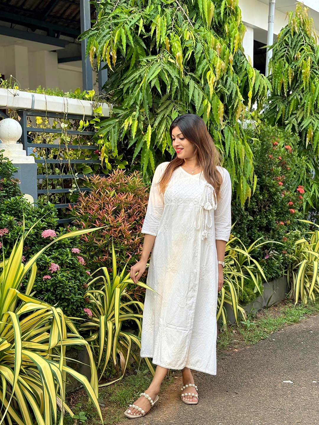 Off White Angrakha