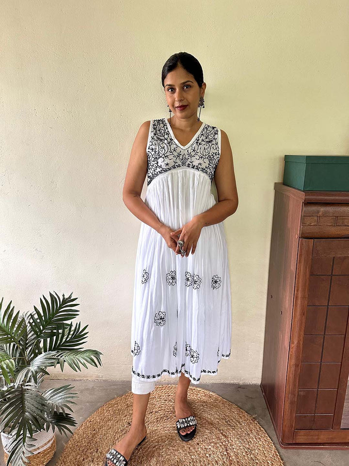 White and Black Sleeveless Aliya Cut Dress