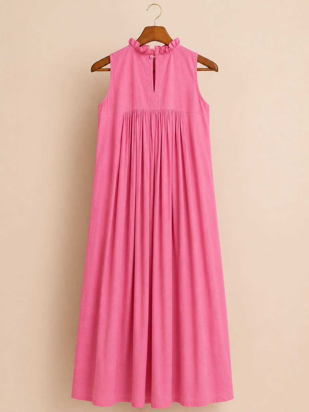 Stella-Pink Sleeveless Dress With a Softly Gathered Pleats