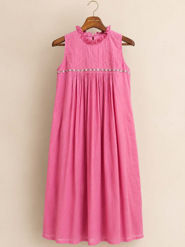Stella-Pink Sleeveless Dress With a Softly Gathered Pleats
