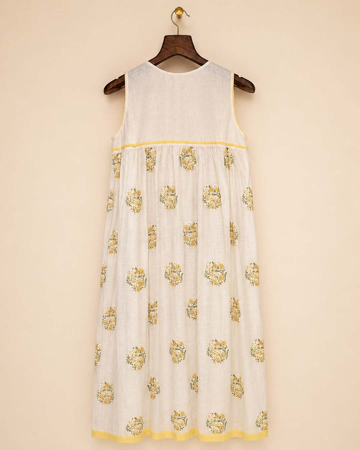 Kezia-Offwhite Floral Motif Sleeveless Maxi Dress