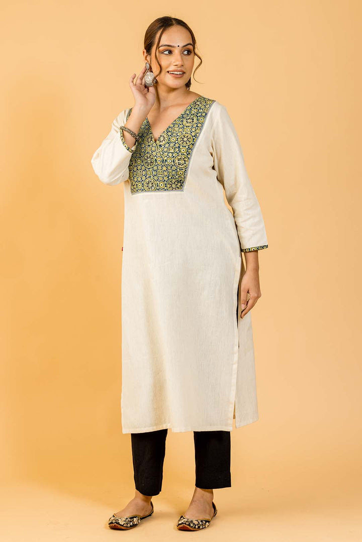 Saudamini Handloom Kurta