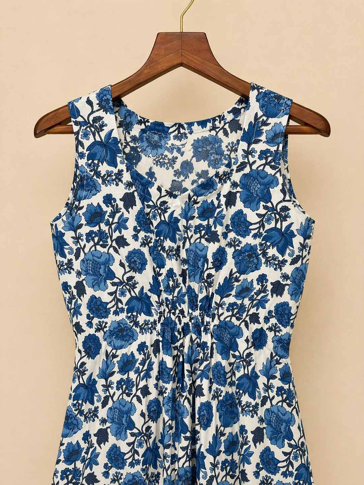 Floral White Blue Elastic Pleat Dress